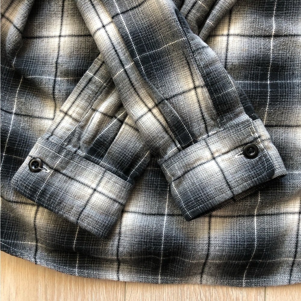 Uniqlo Black and Gray Plaid Hooded Flannel Shirt Size S - Picture 9 of 10
